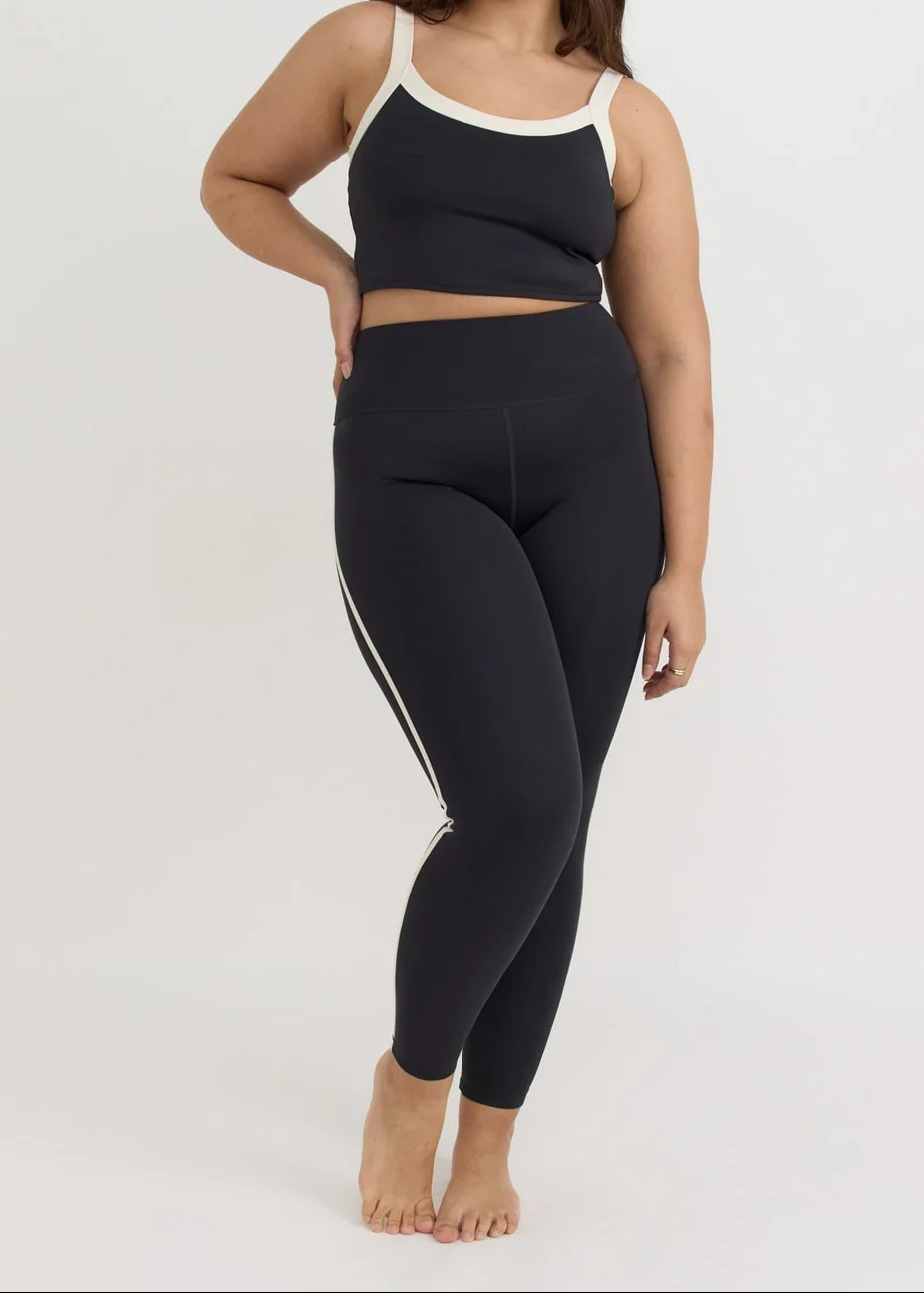 Active Flow Bra - Black - Image 3
