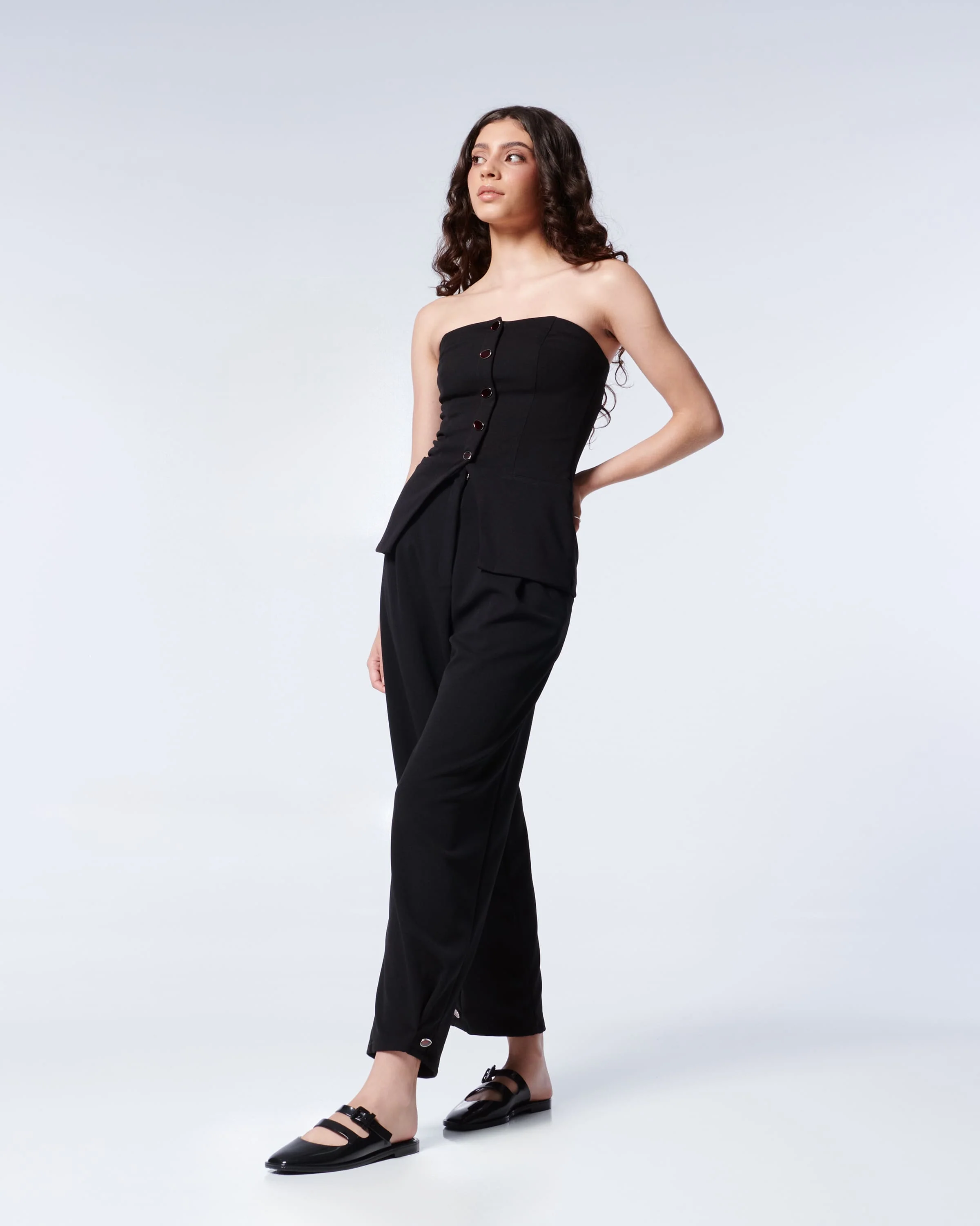 Anastasia - Black - Image 5