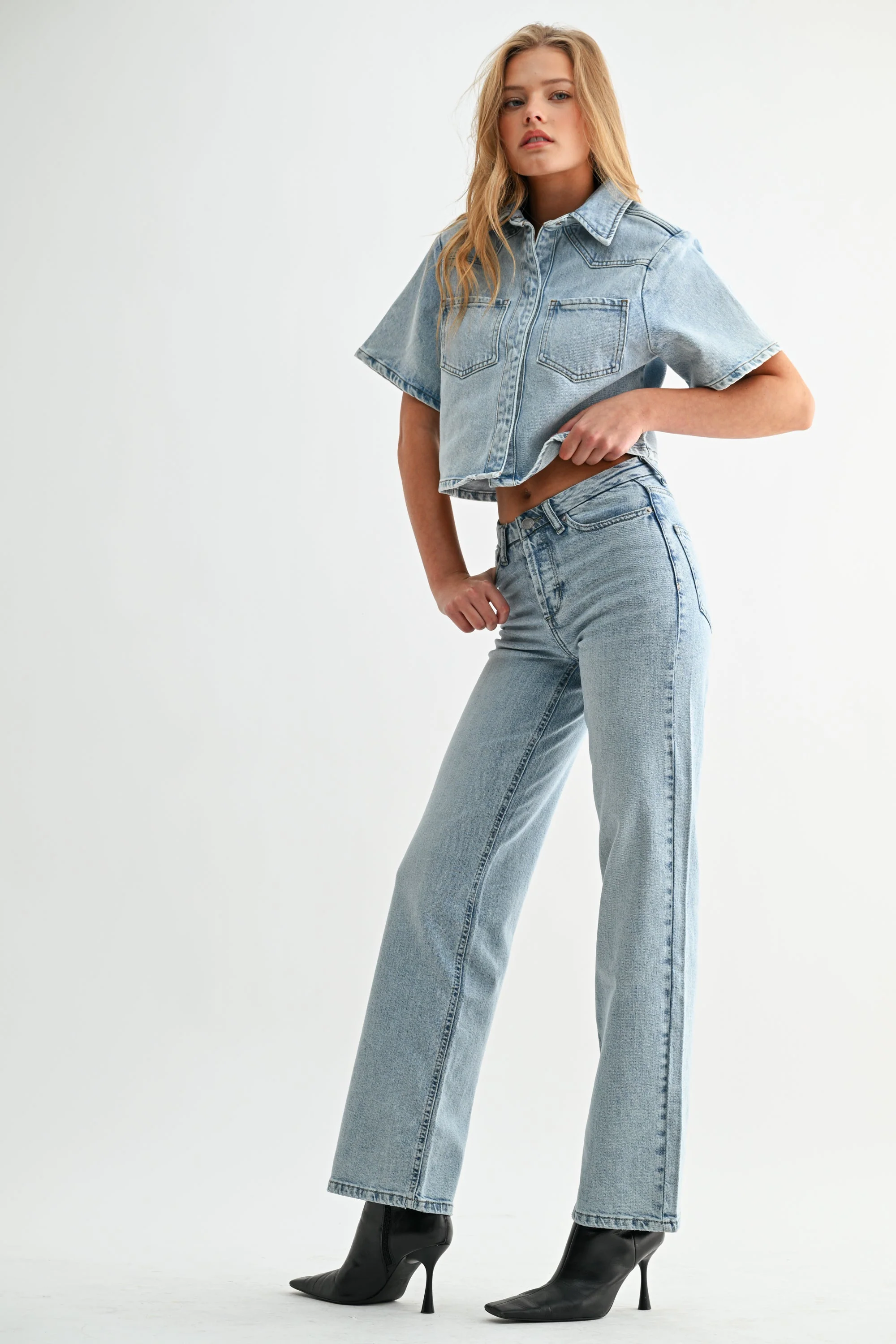 High Rise Hidden Waistband Straight - Image 3