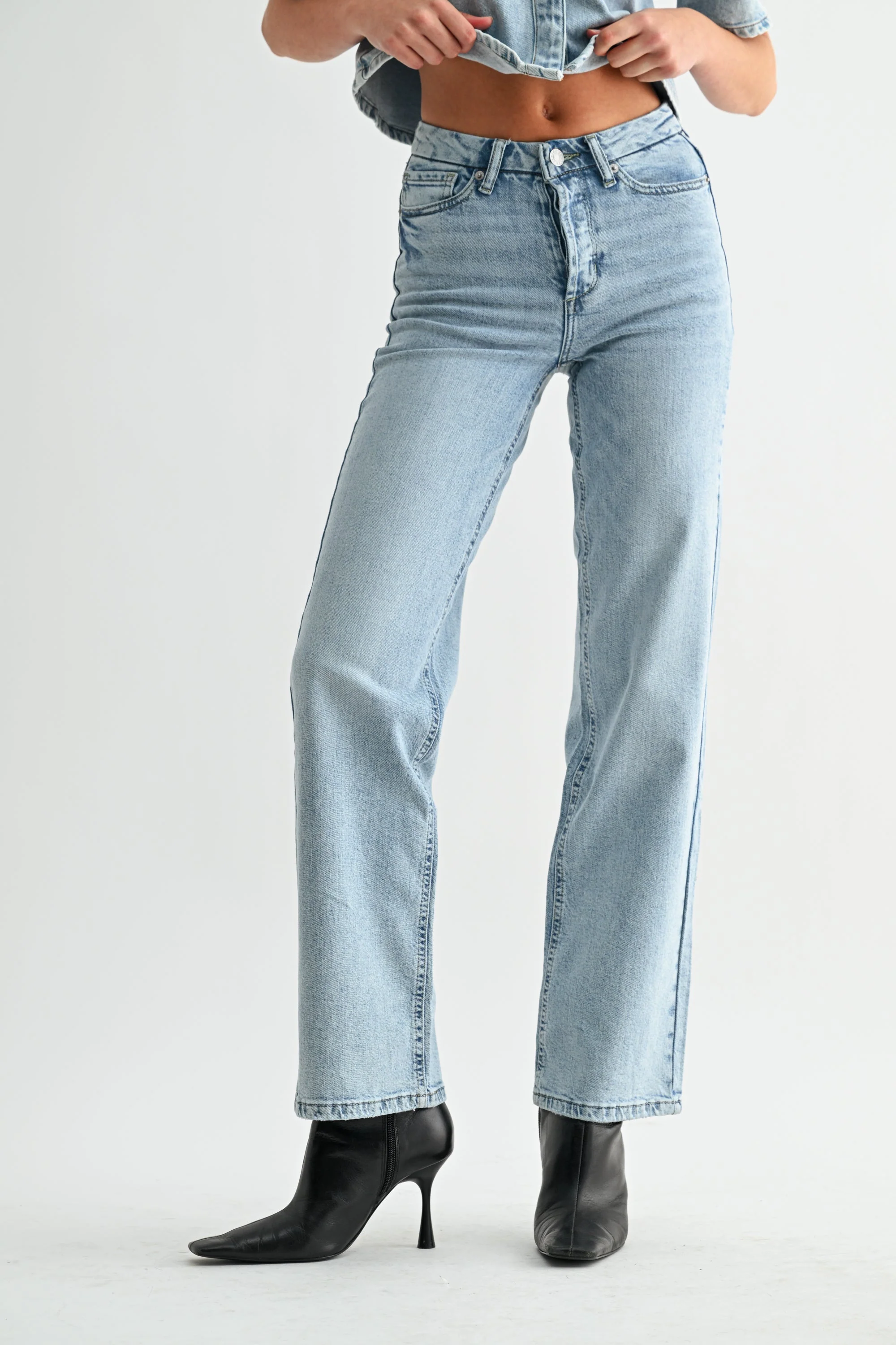 High Rise Hidden Waistband Straight - Image 4