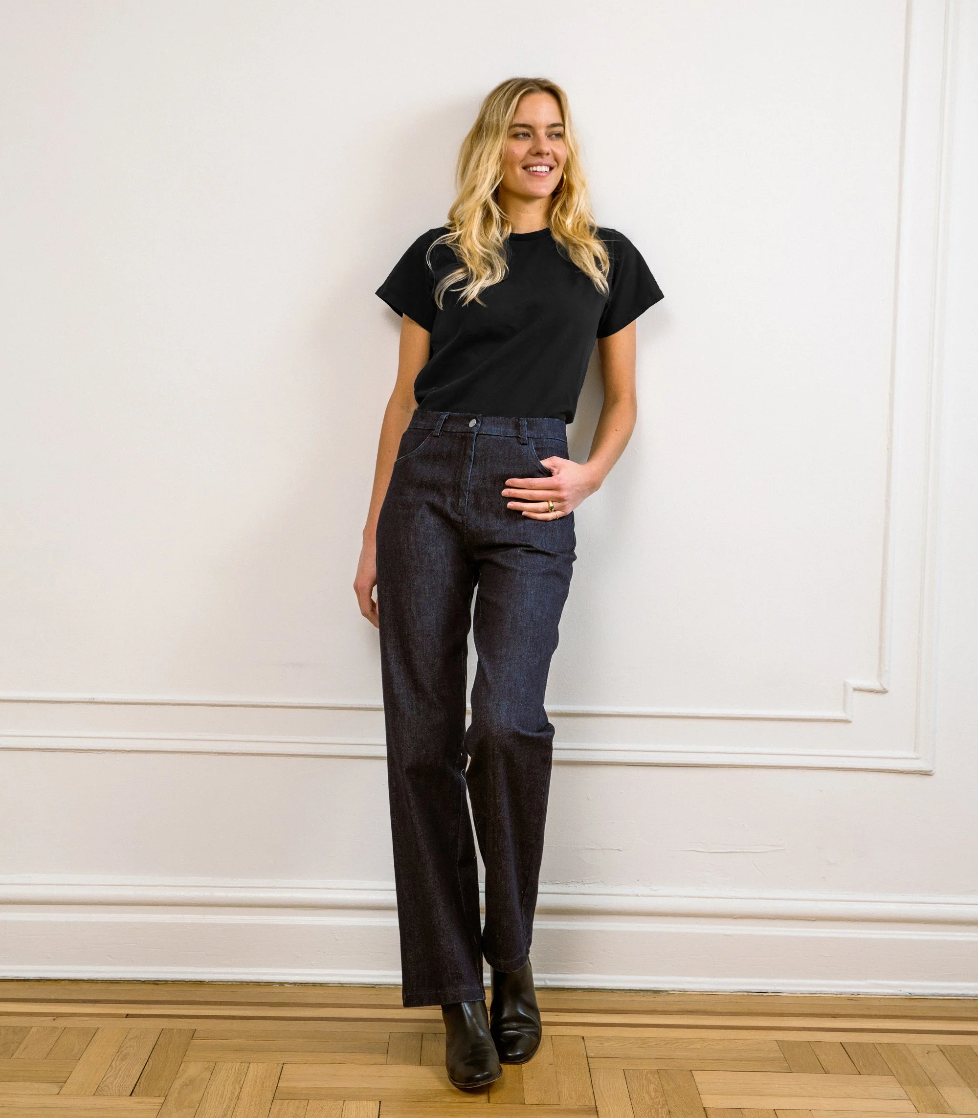 Hutton Boxy Fitted Tee - Black - Image 6