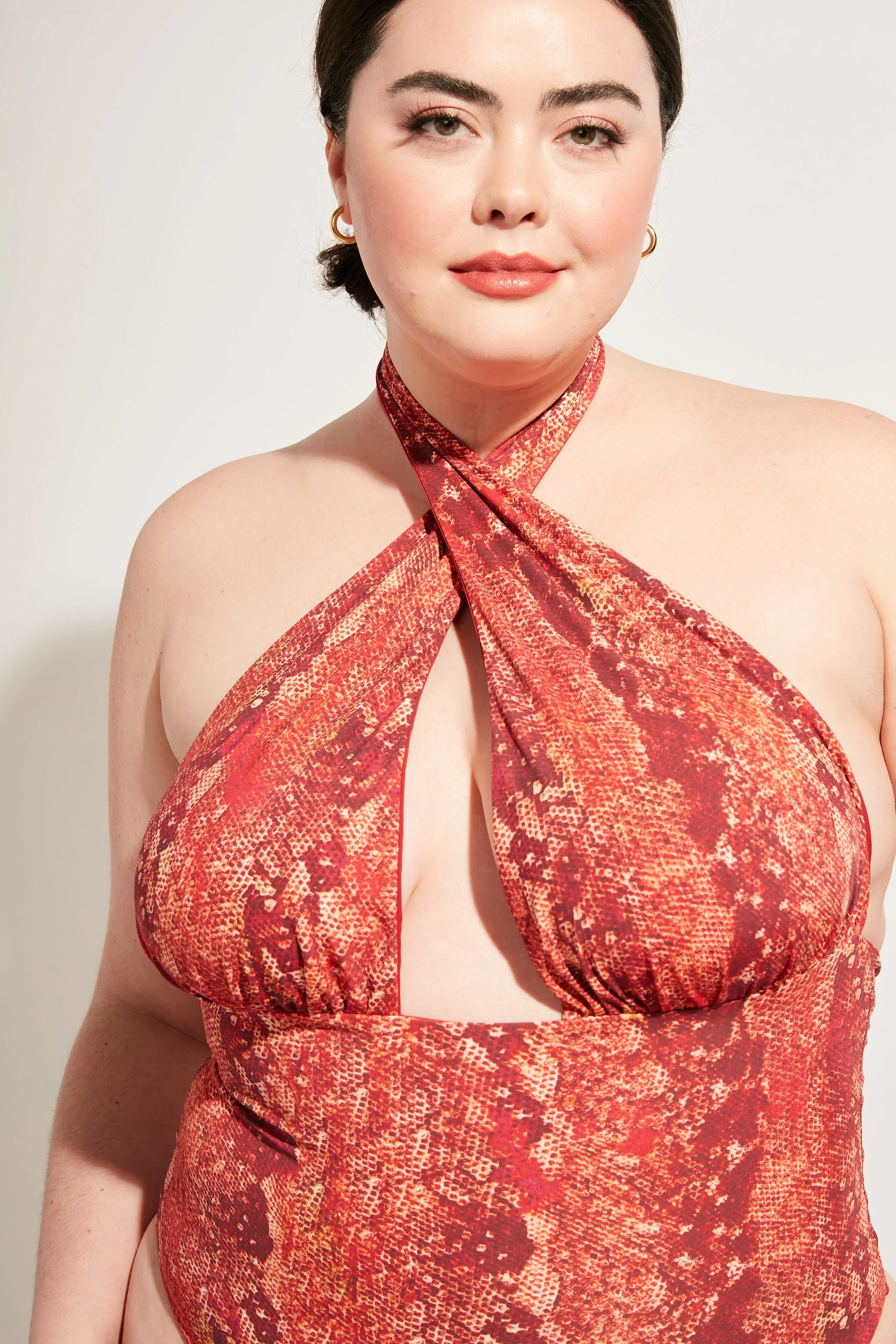 Isle One Piece - Iguana/Merlot - Image 18