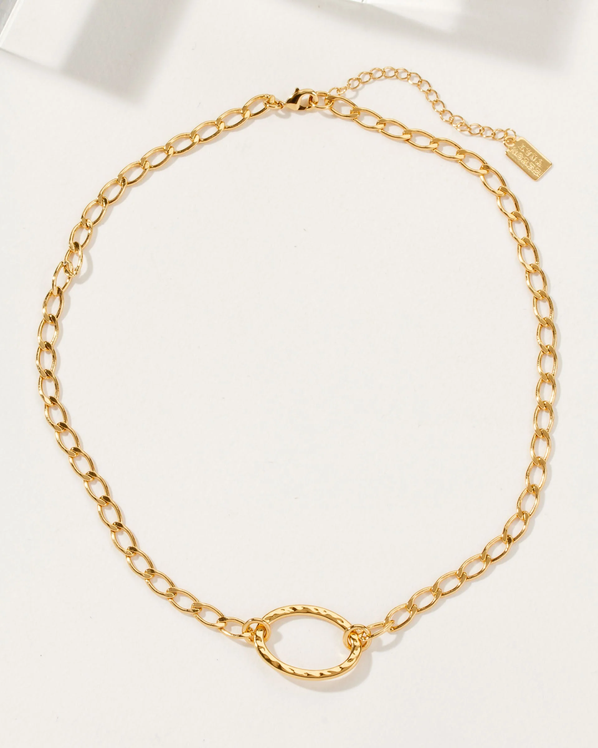 Layer It Up! Collar Chain Necklace - Image 2