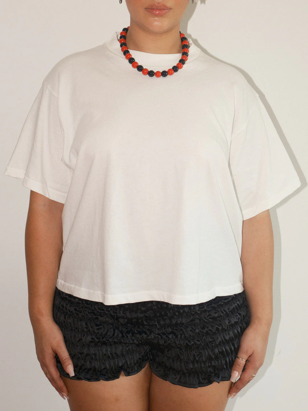 Lola Beaded Necklace - Red/Black - Image 2