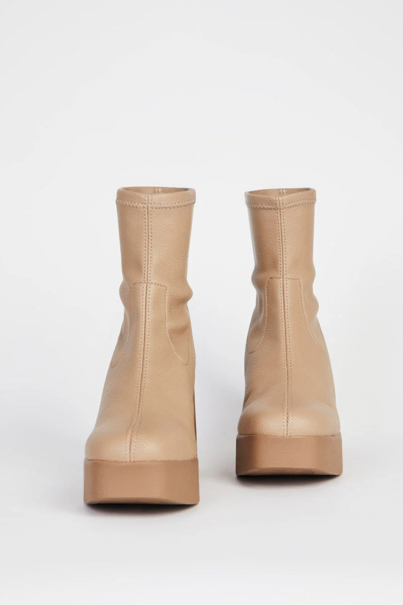 Marlowe Vegan Platform Boot - Image 5