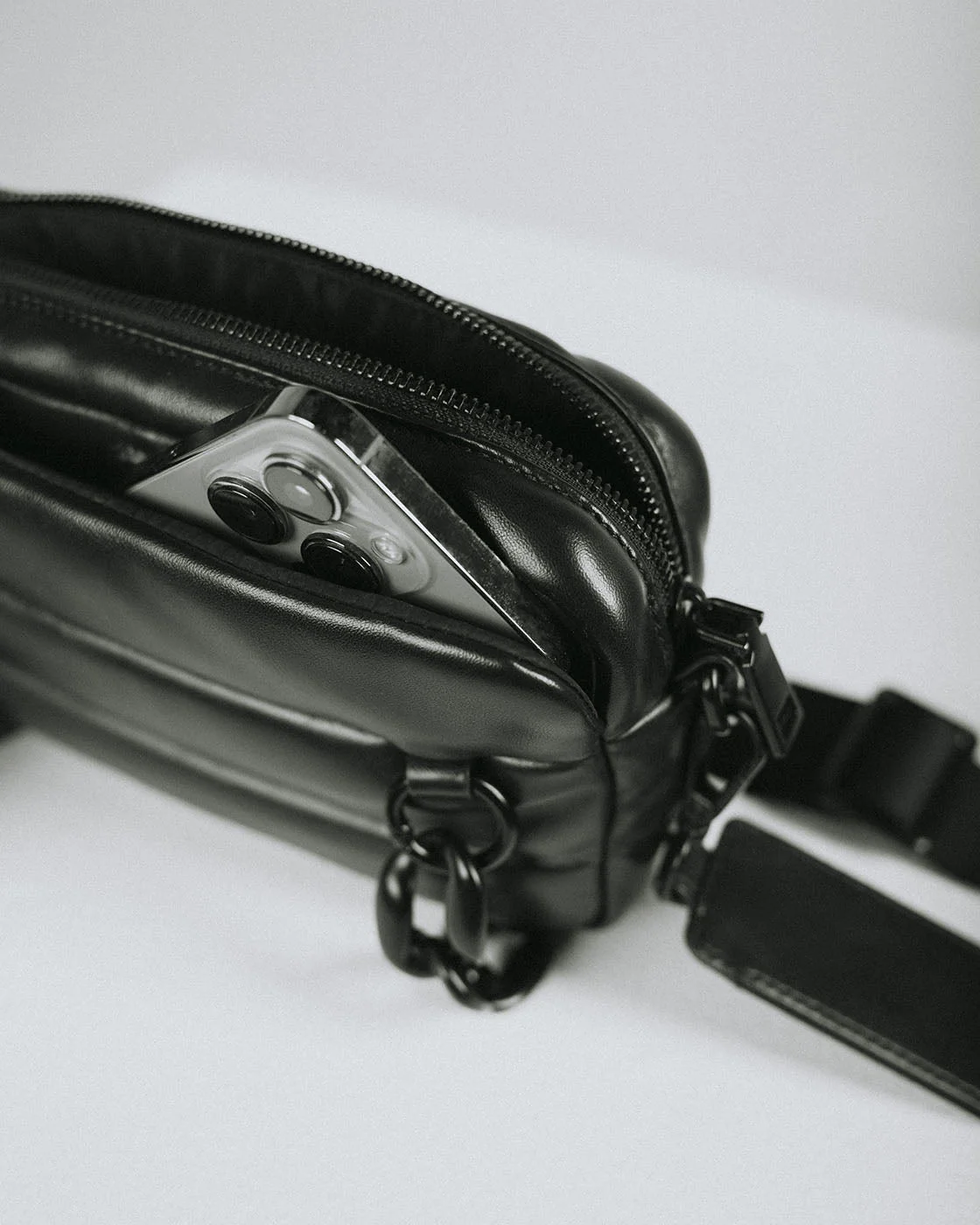 Noir Bubble Bag - Image 4
