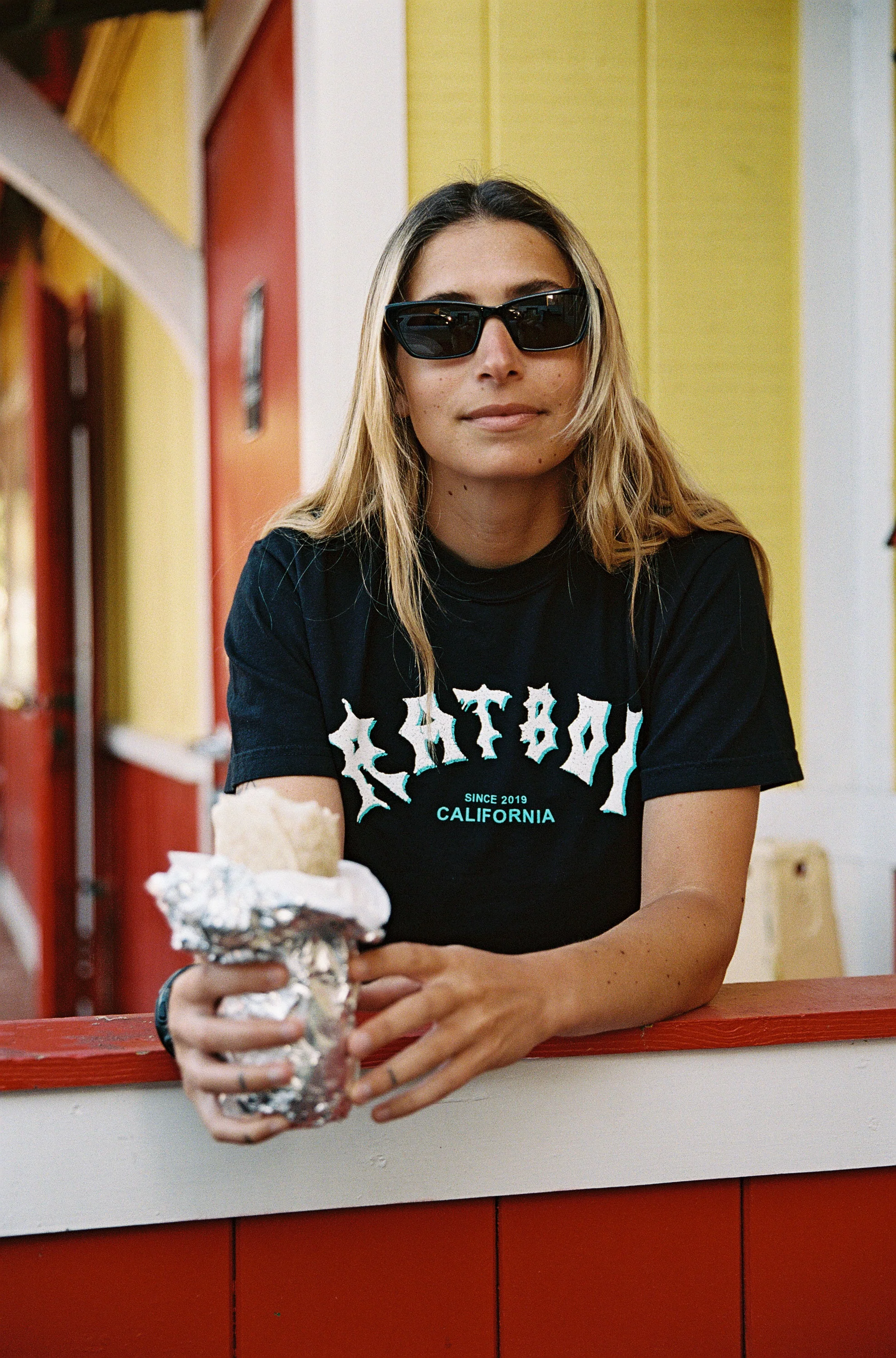 Surf Logo T-Shirt - Onyx