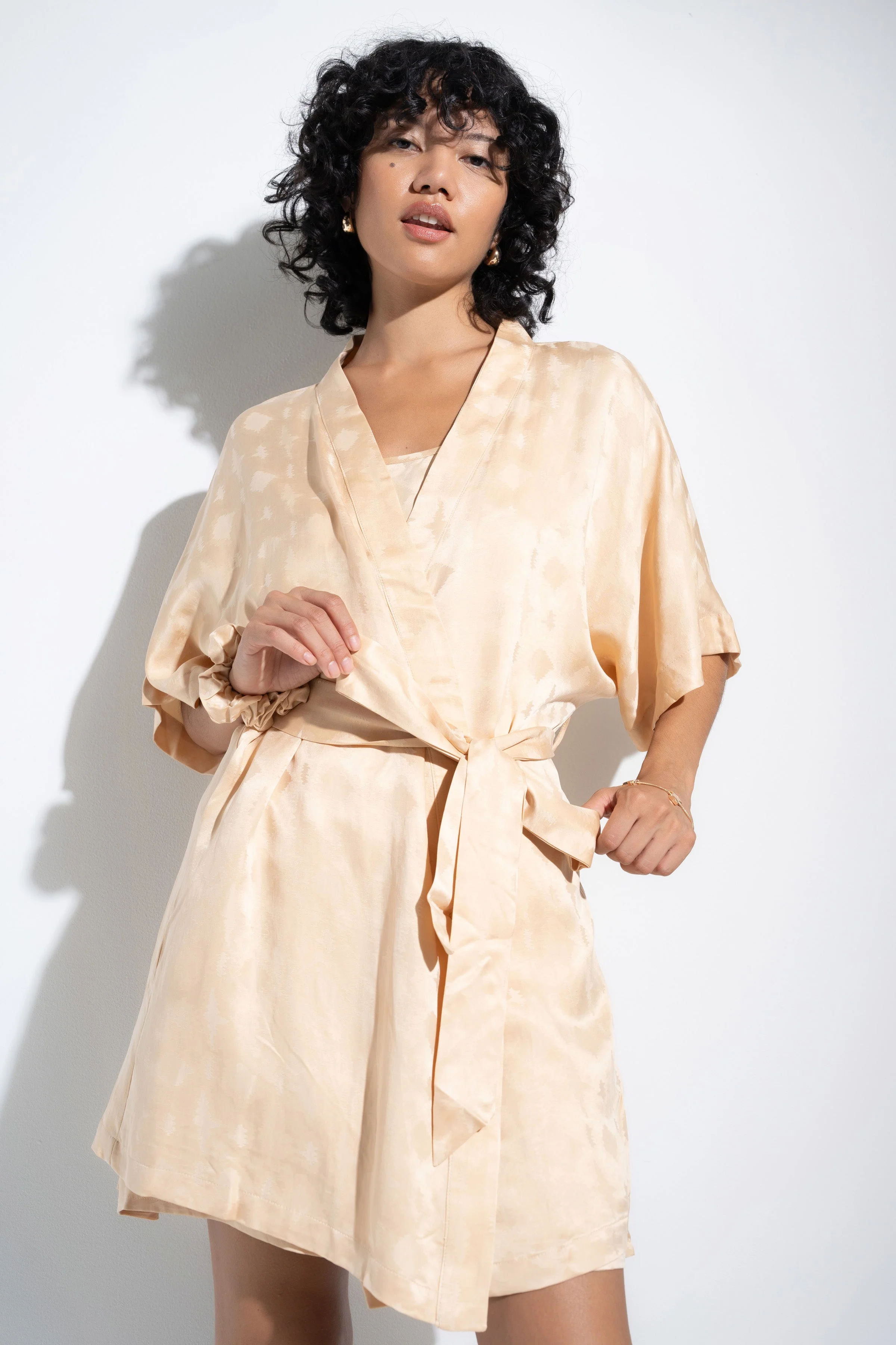 The Short Robe - Creme - Image 3