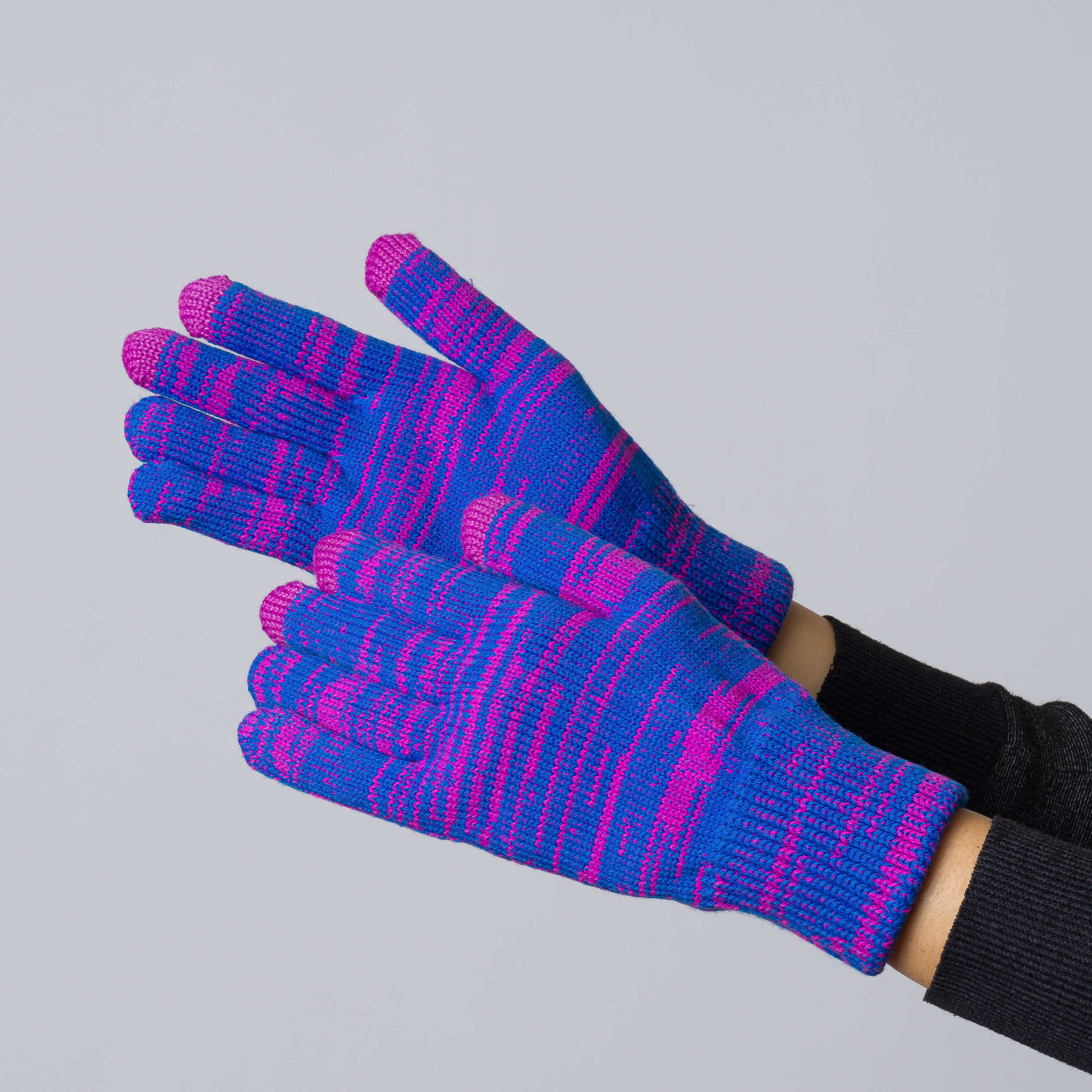 Twist Knit Touchscreen Gloves - Image 21