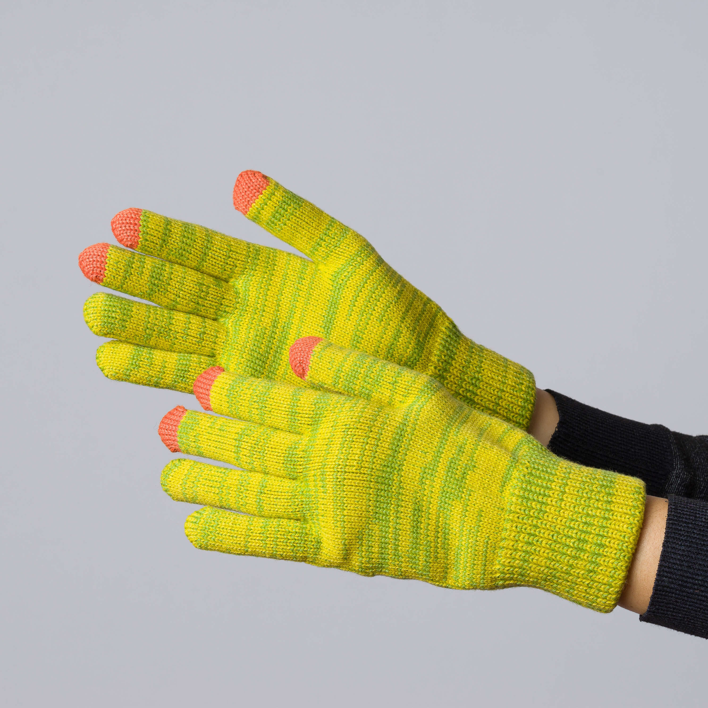 Twist Knit Touchscreen Gloves - Image 22