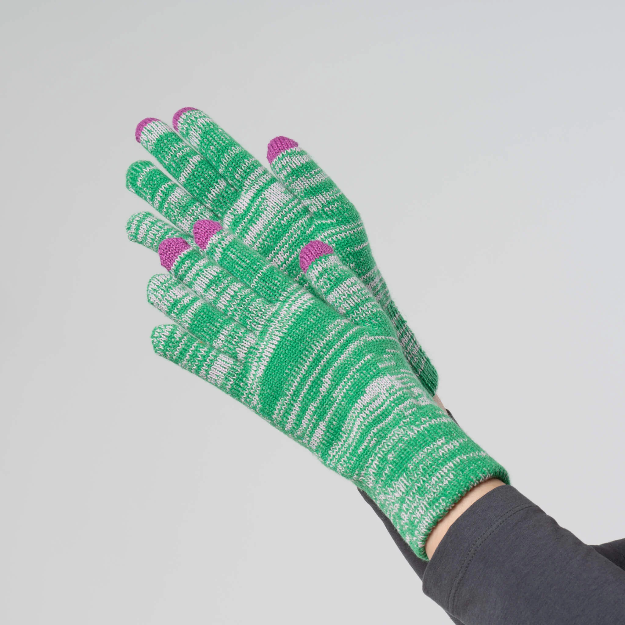 Twist Knit Touchscreen Gloves - Image 24