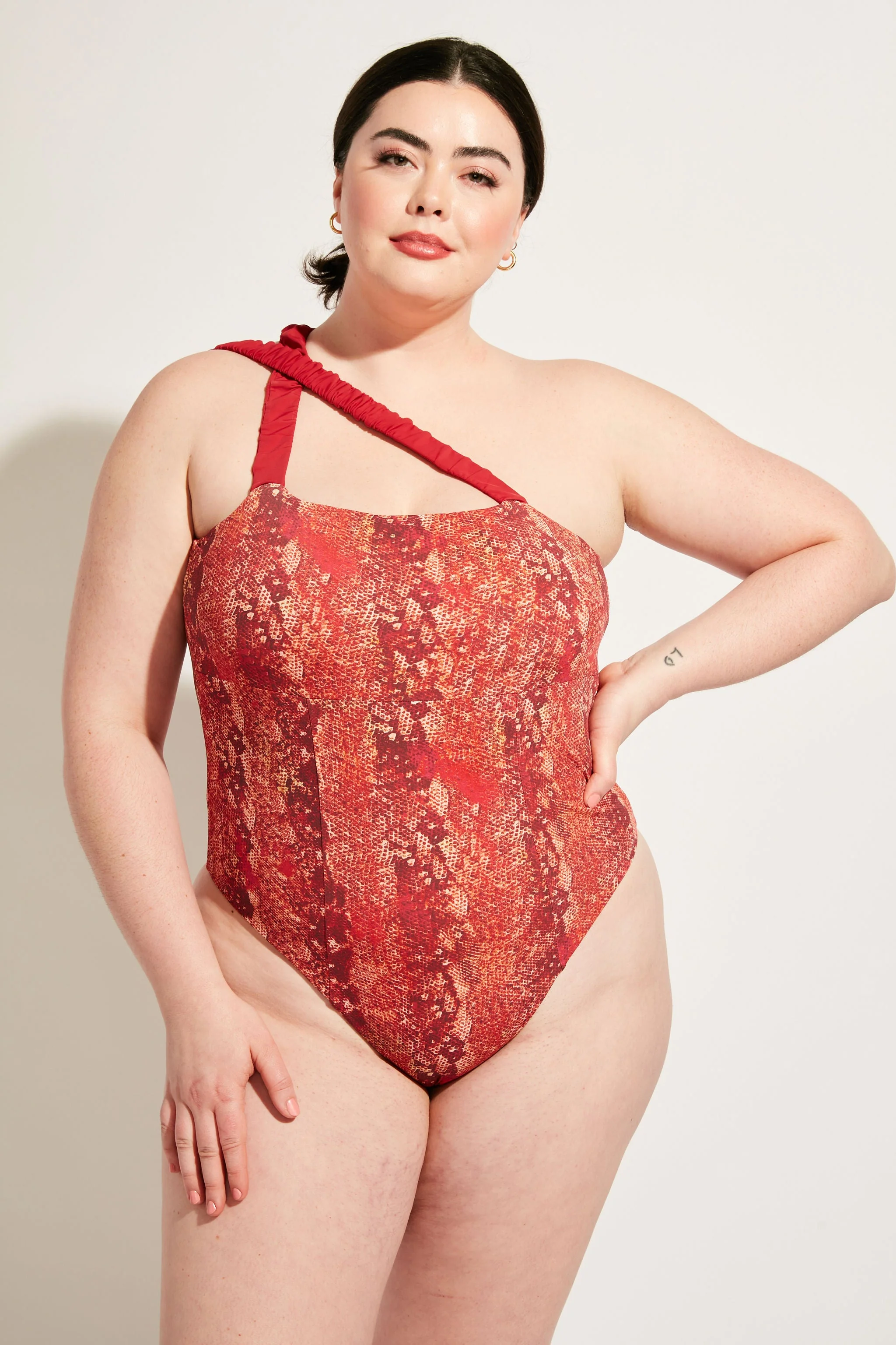 Wave One Piece II - Iguana/Merlot - Image 8